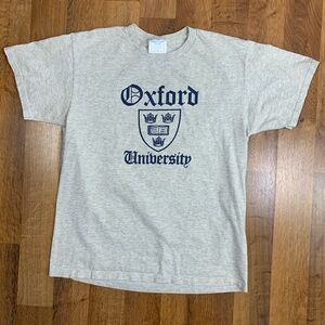 Vtg Oxford mens L Varsity Shop Graphic Tee Gray t shirt